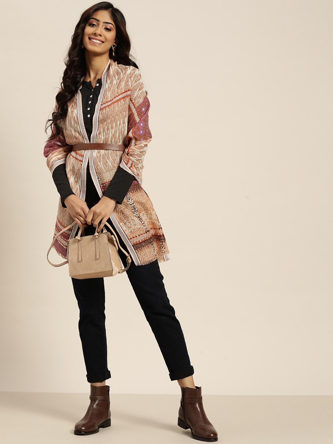 

Sangria Women Beige Tribal Wool Stole