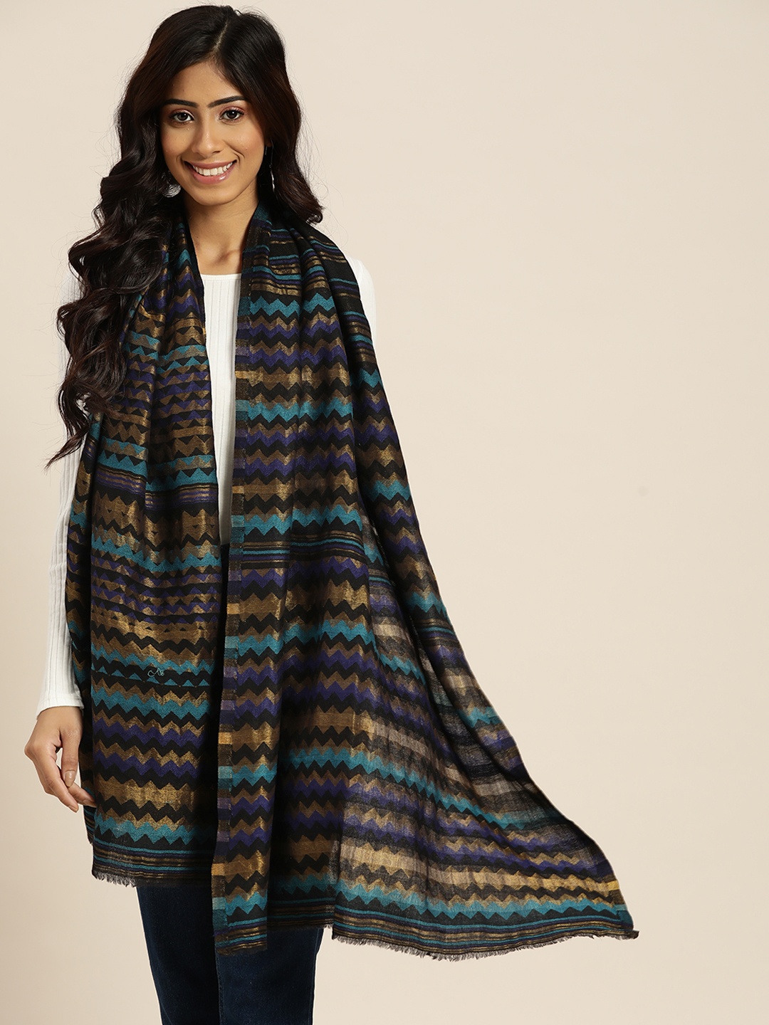 

Sangria Women Black & Gold-Toned Woven Design Woollen Stole