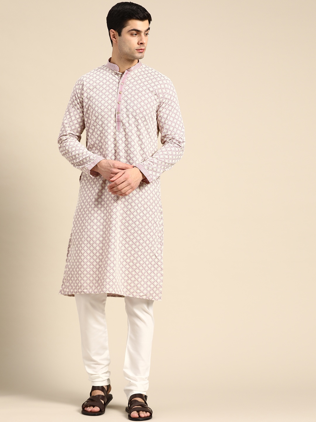 

RAJUBHAI HARGOVINDAS Men Lavender & White Chikankari Cotton Kurta