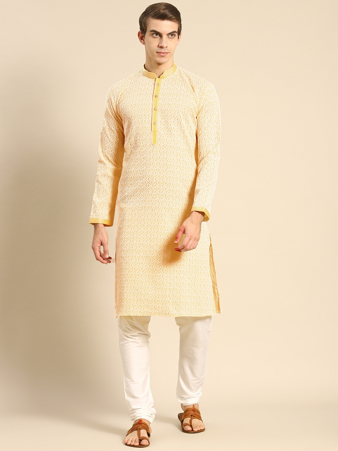 

RAJUBHAI HARGOVINDAS Men Yellow & White Ethnic Motifs Embroidered Chikankari Kurta