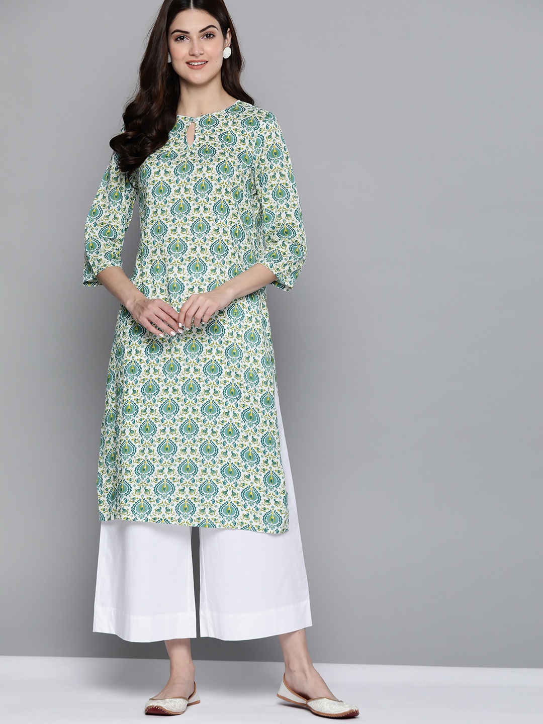 

HERE&NOW Women Green Floral Printed Keyhole Neck Floral Kurta