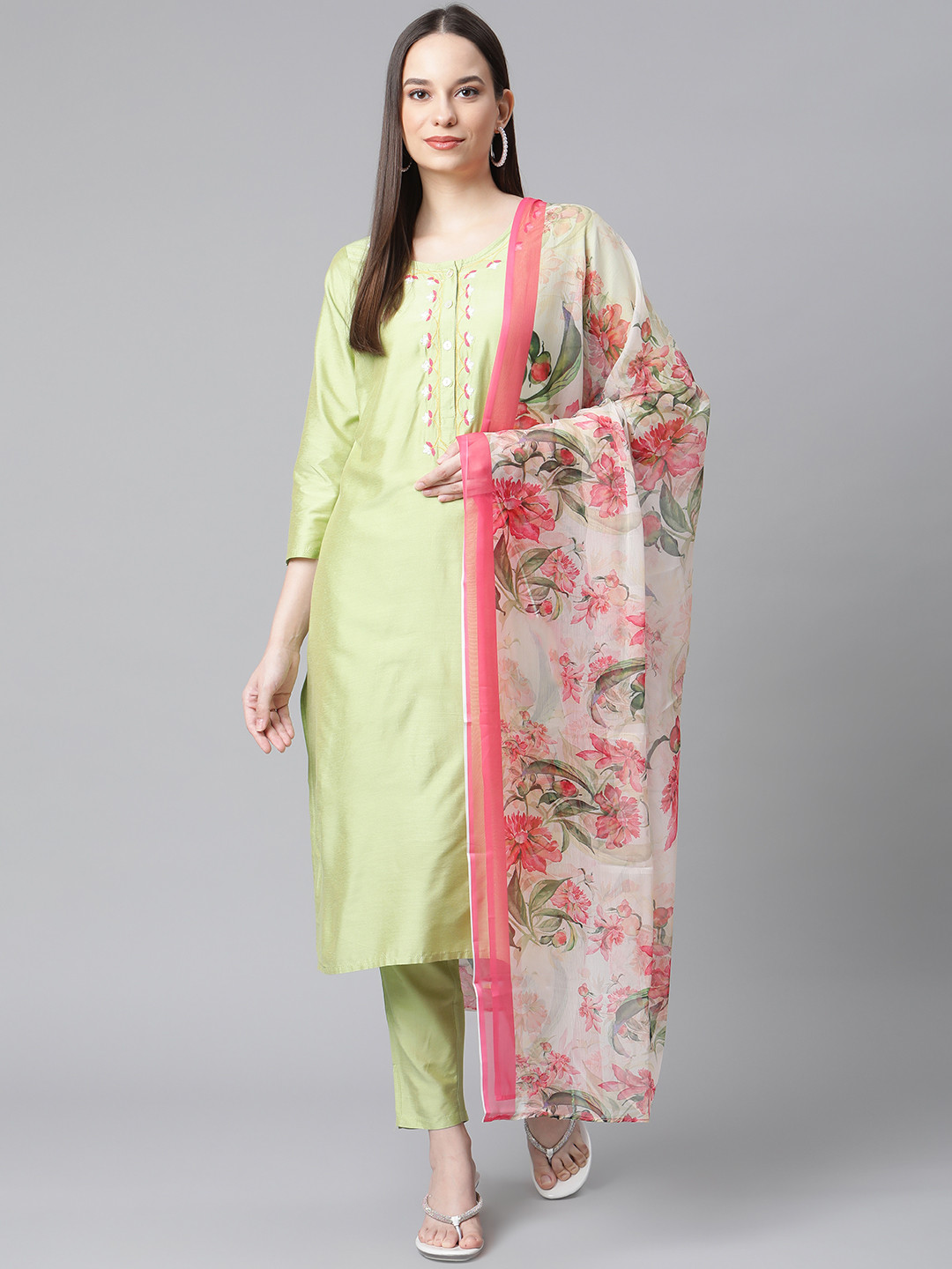 

Jompers Women Green Embroidered Regular Kurta with Trousers & With Dupatta