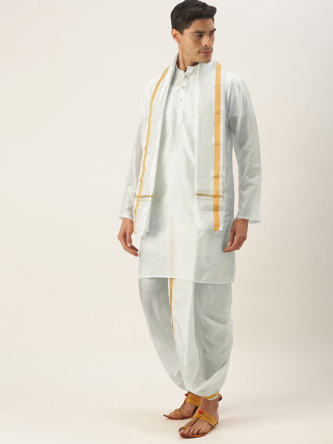 

VARUDU Men White Kurta with Dhoti Pants