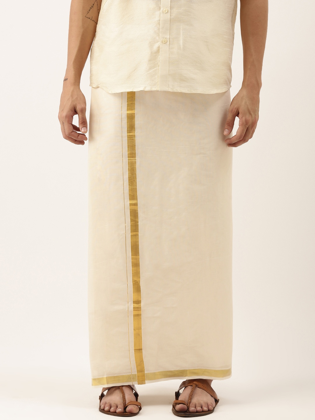 

Thangamagan 4mtrs Cotton Zari Border Dhoti, Off white