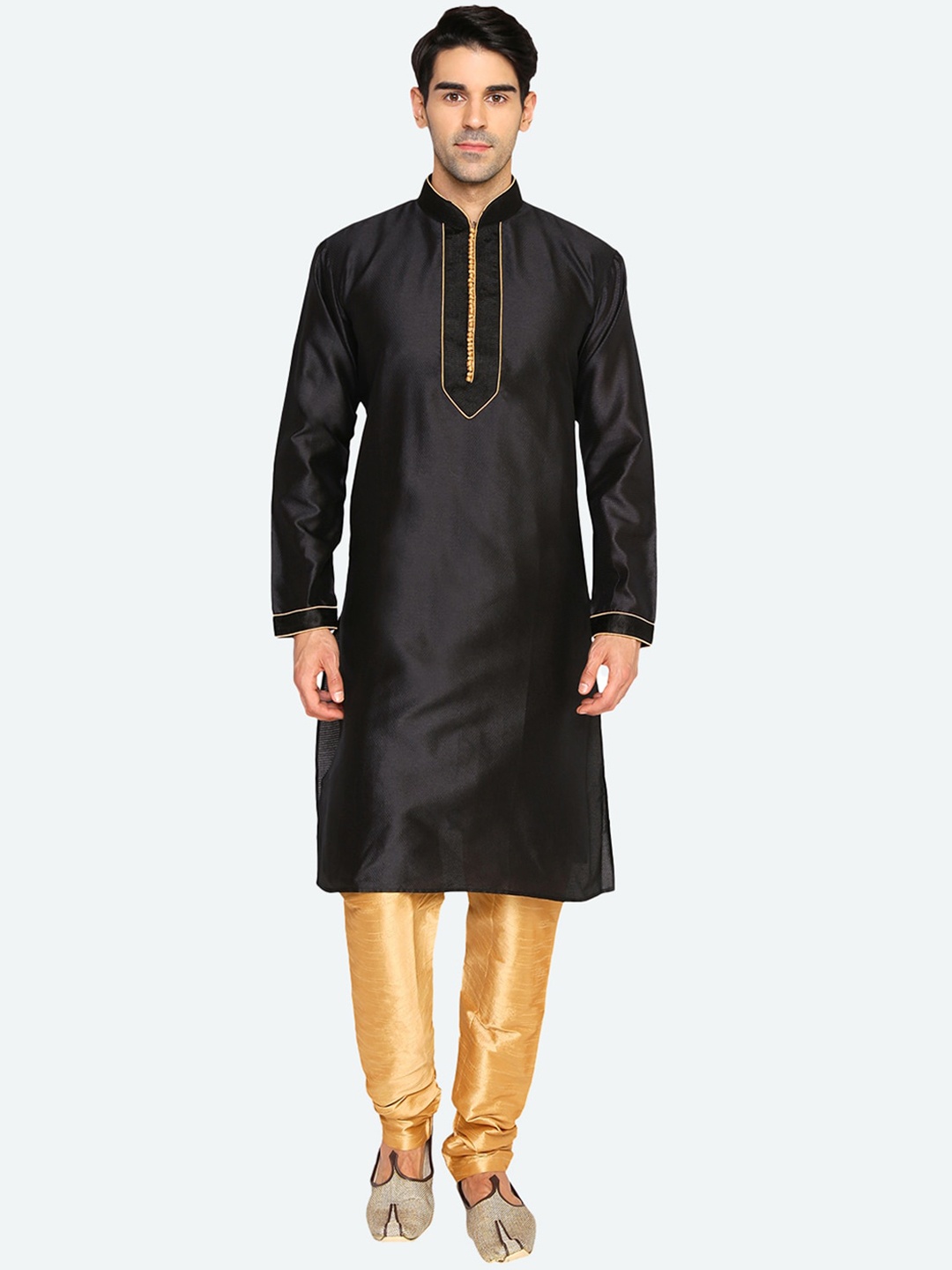 

RG DESIGNERS Men Black & Beige Solid Regular Kurta With Churidar