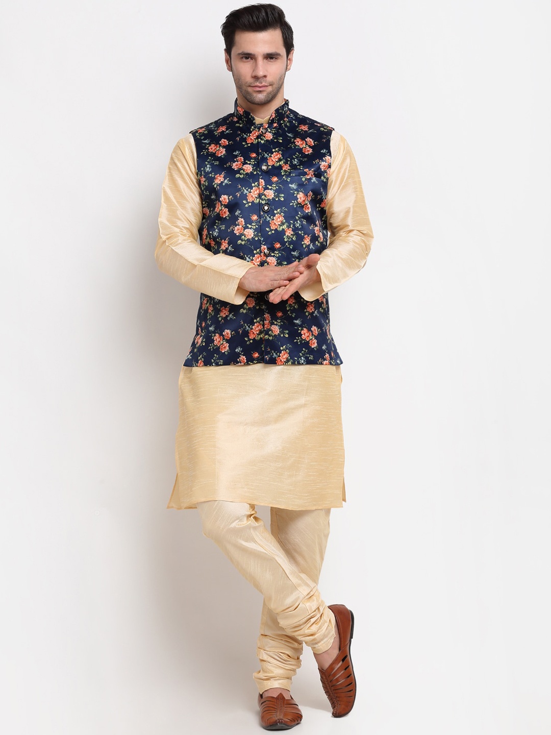 

KRAFT INDIA Men Kurta with Churidar & Printed Nehru Jacket, Beige