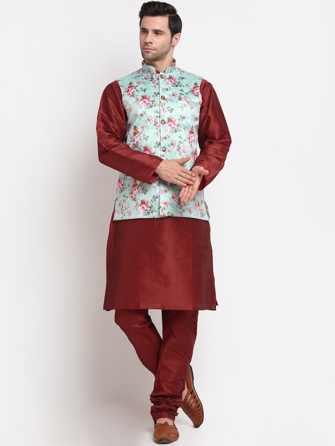 

KRAFT INDIA Men Maroon & Blue Solid Regular Kurta With Churidar & Printed Nehru Jacket