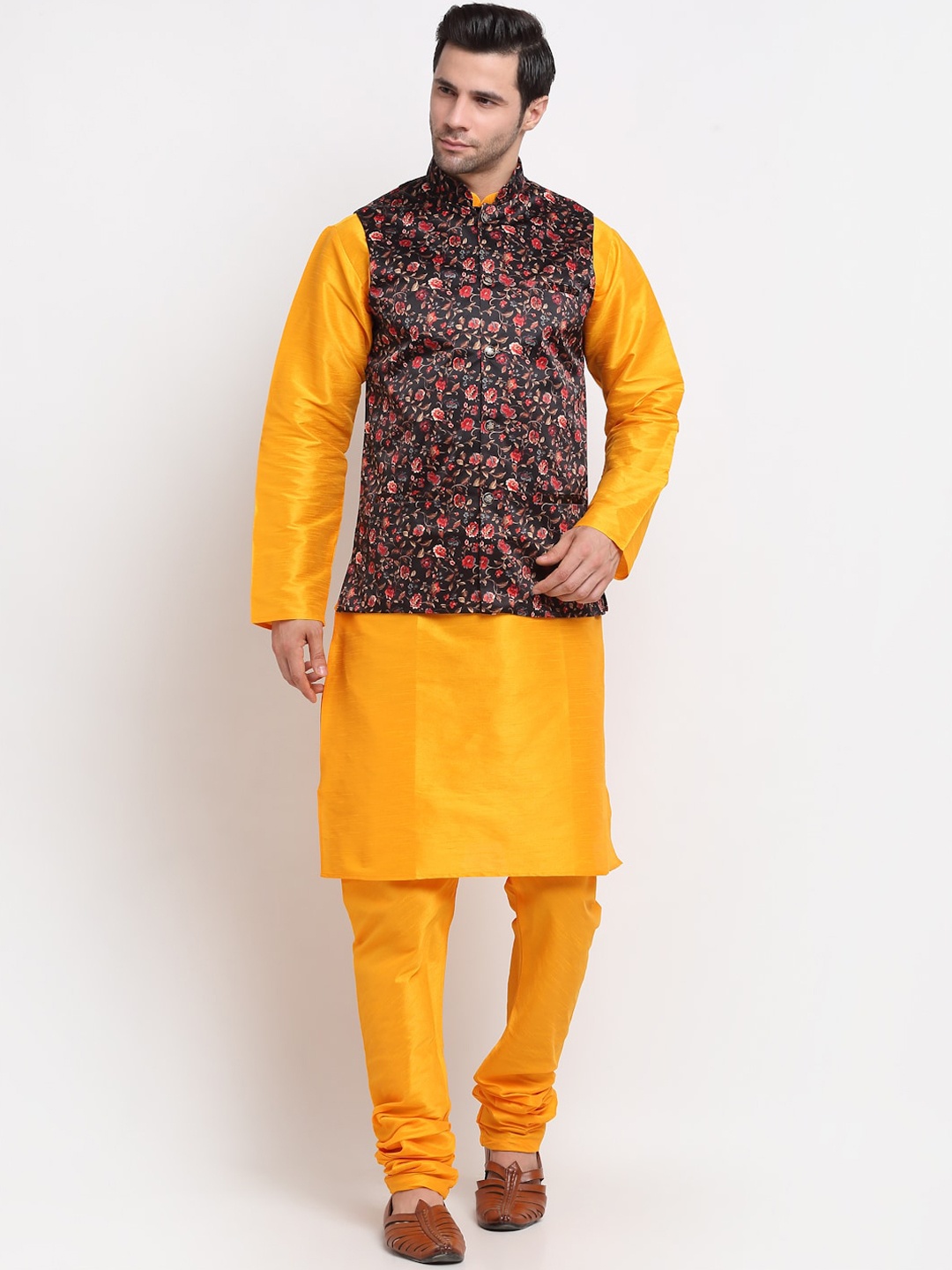 

KRAFT INDIA Men Kurta with Churidar & Printed Nehru Jacket, Mustard