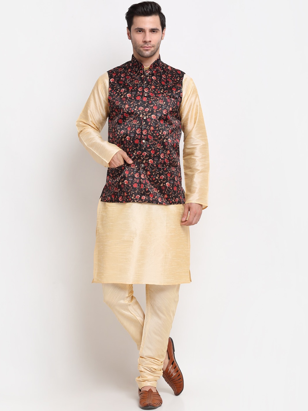 

KRAFT INDIA Men Kurta with Churidar & Printed Nehru Jacket, Beige
