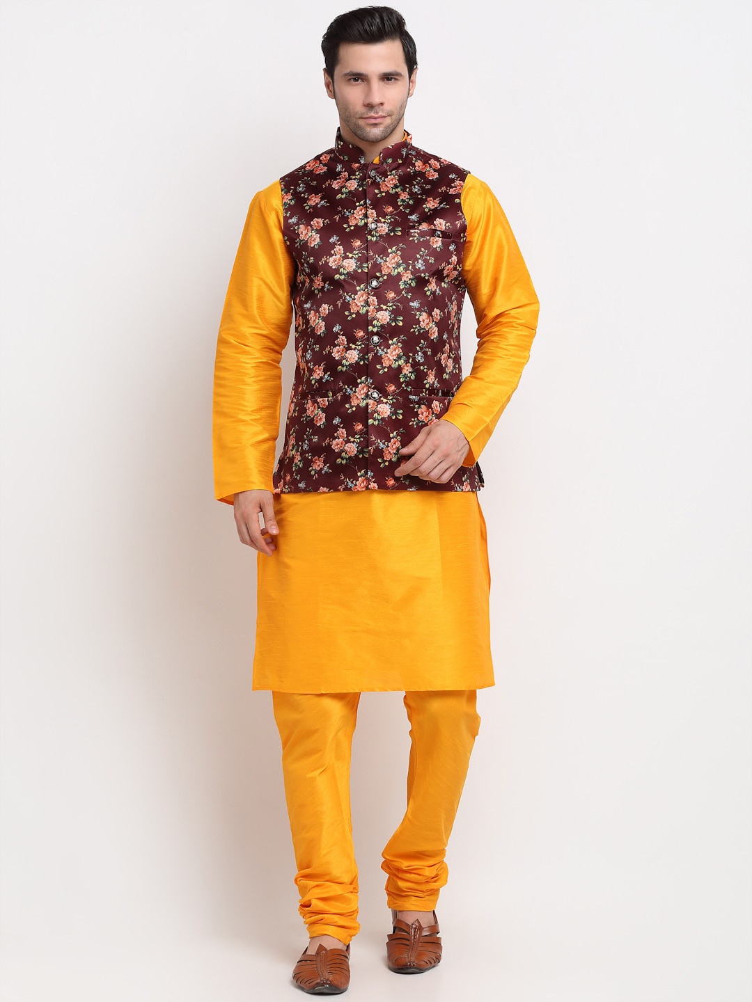 

KRAFT INDIA Men Kurta with Churidar & Printed Nehru Jacket, Mustard