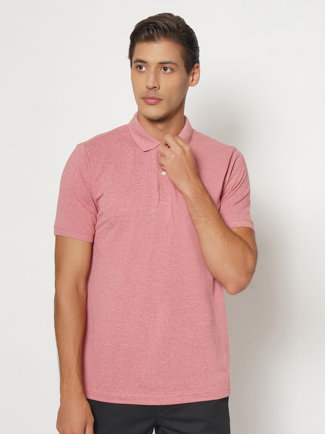 

Blackberrys Men Pink Polo Collar Slim Fit T-shirt