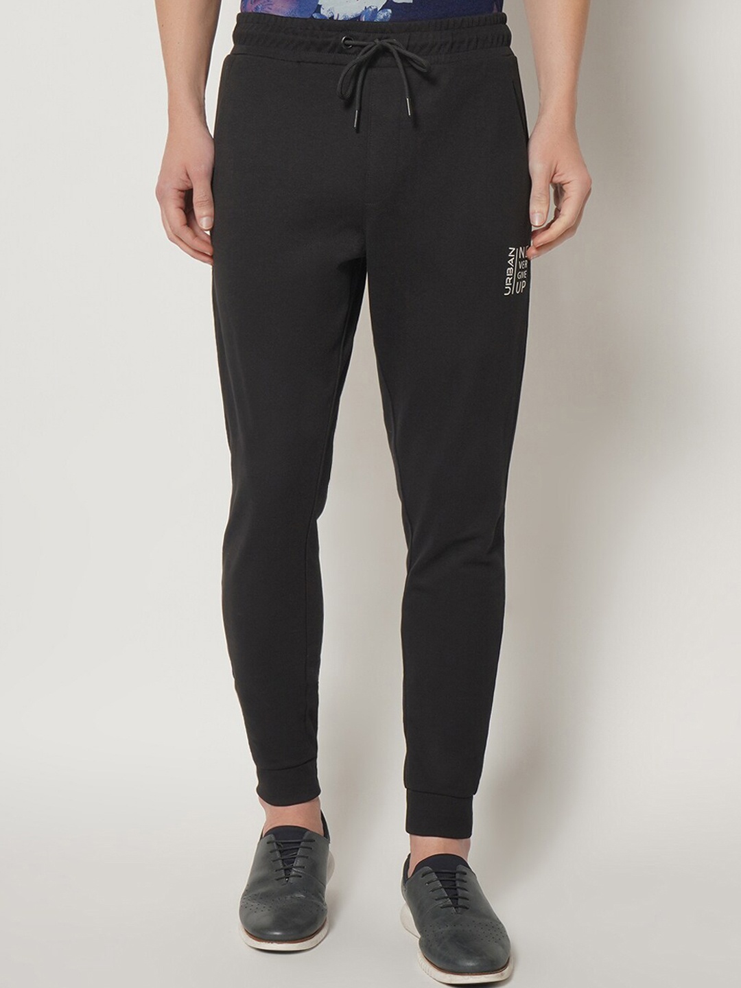 

Blackberrys Men Black-Coloured Solid Joggers