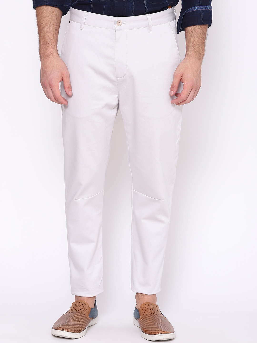 

Blackberrys Men Grey Solid Nadal Slim Fit Trousers
