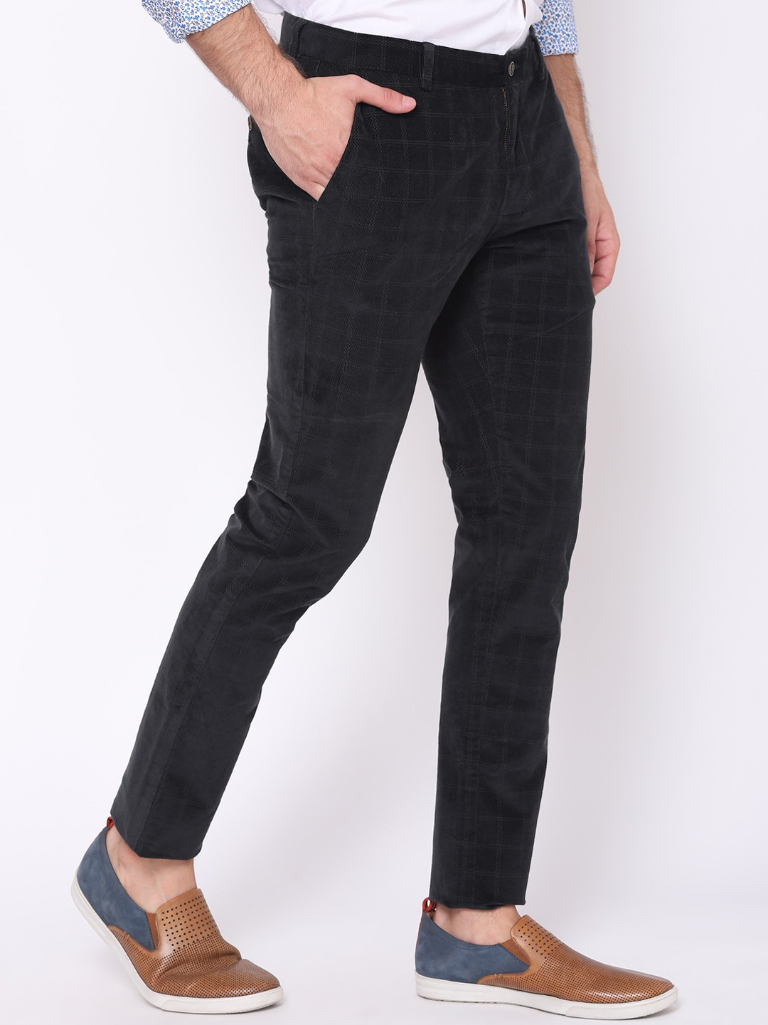 

Blackberrys Men Olive Green Checked B-91 Skinny Fit Trousers