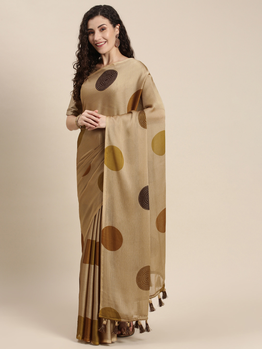 

Triveni Brown Pure Chiffon Saree