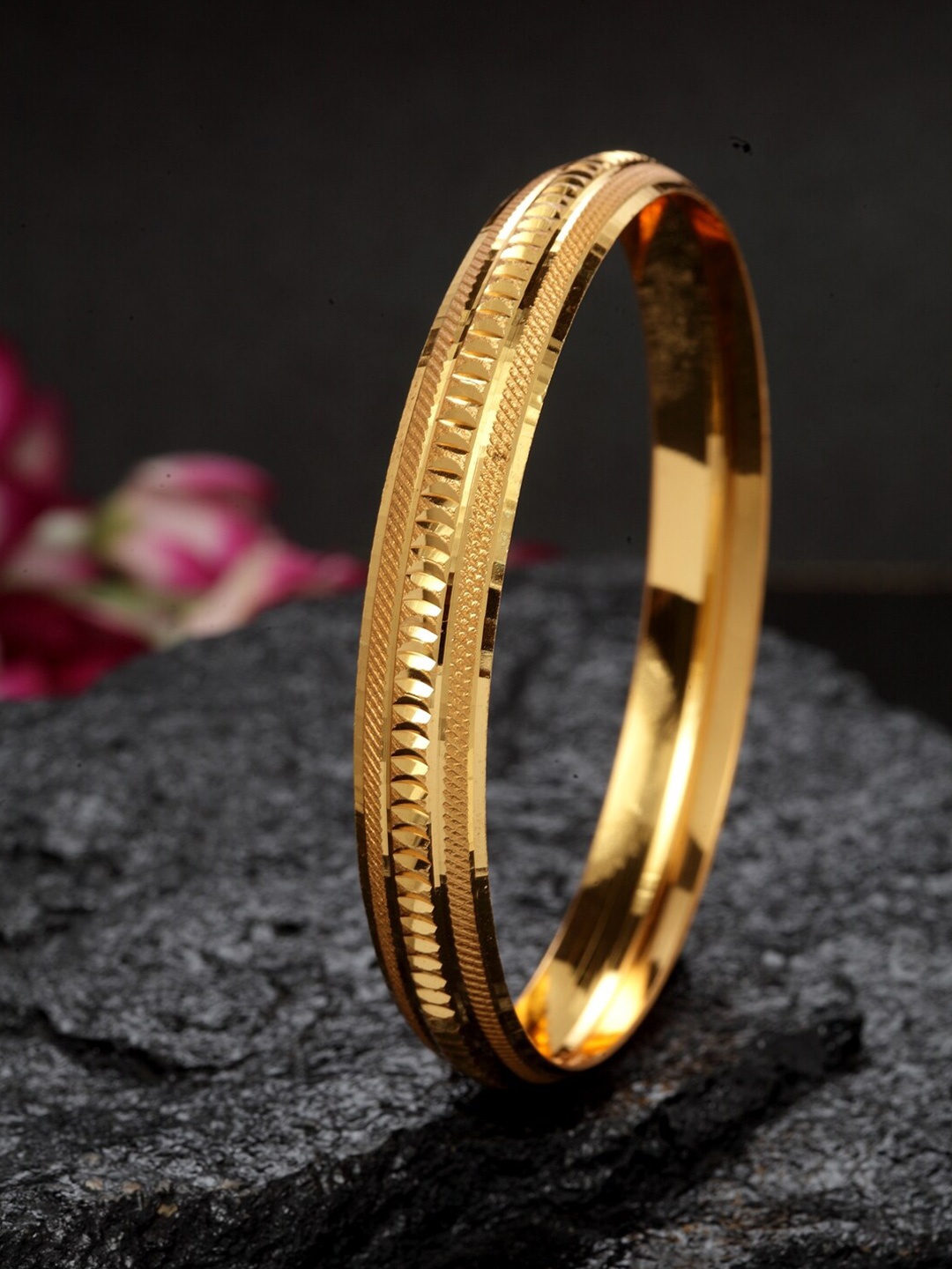 

DUGRISTYLE Women Gold-Toned Sterling Silver Handcrafted Gold-Plated Kada Bracelet