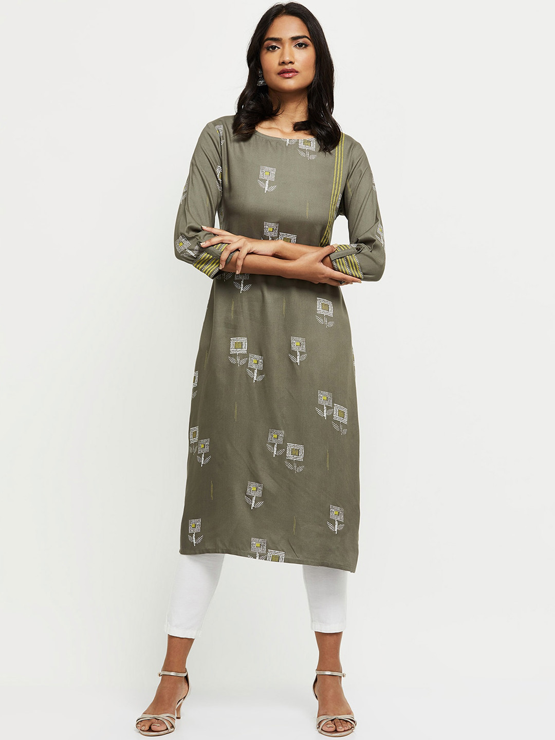 

max Women Grey Embellished Flared Sleeves Kurta