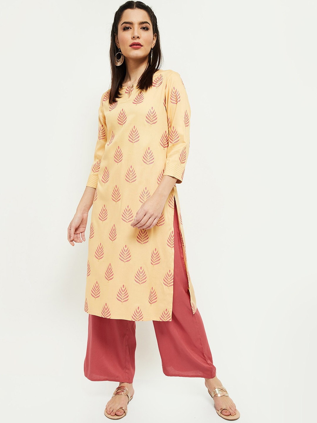 

max Women Beige Embellished Gotta Patti Kurta