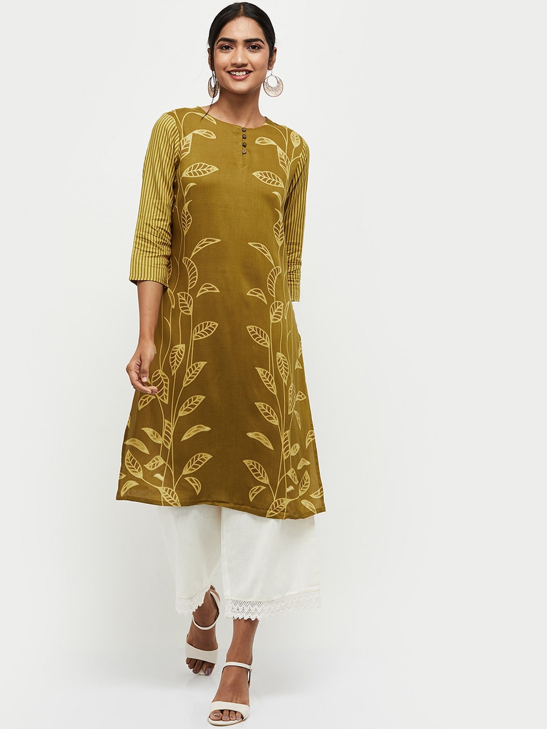 

max Women Olive Green Dyed Thread Work Kurta
