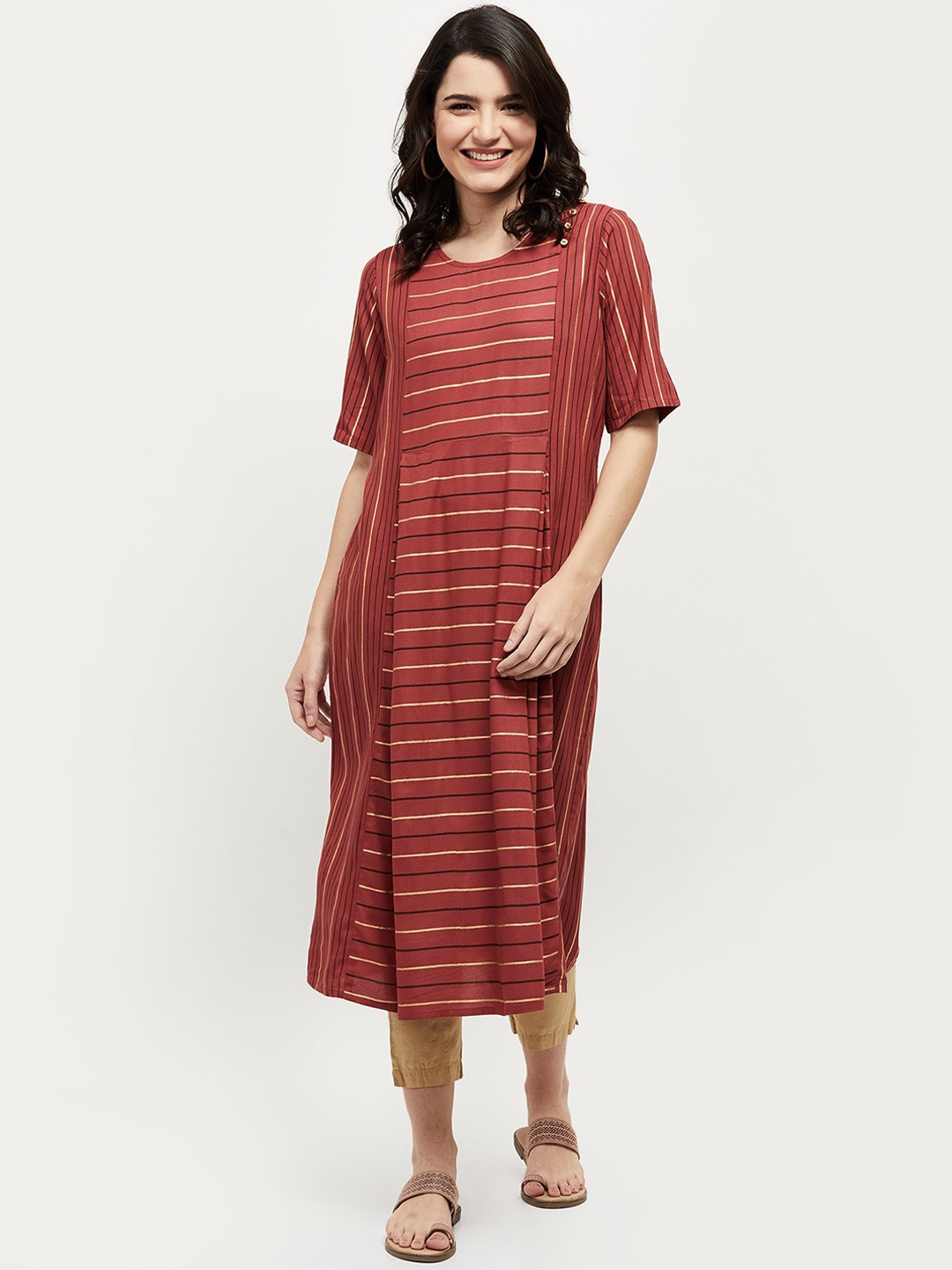 

max Women Red Checked Gotta Patti Kurta