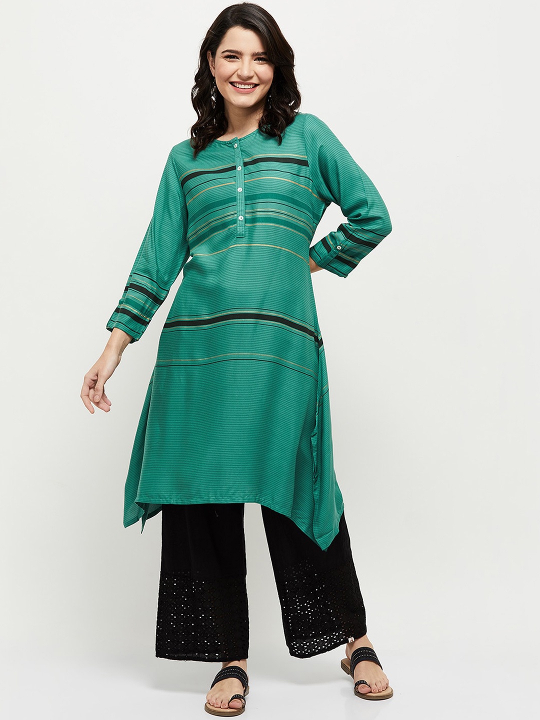 

max Women Green Geometric Thread Work Kurta