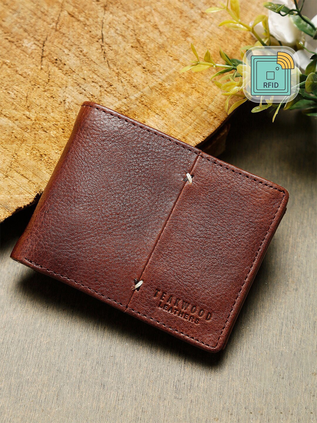 

Teakwood Leathers Men Brown Leather RFID Two Fold Wallet