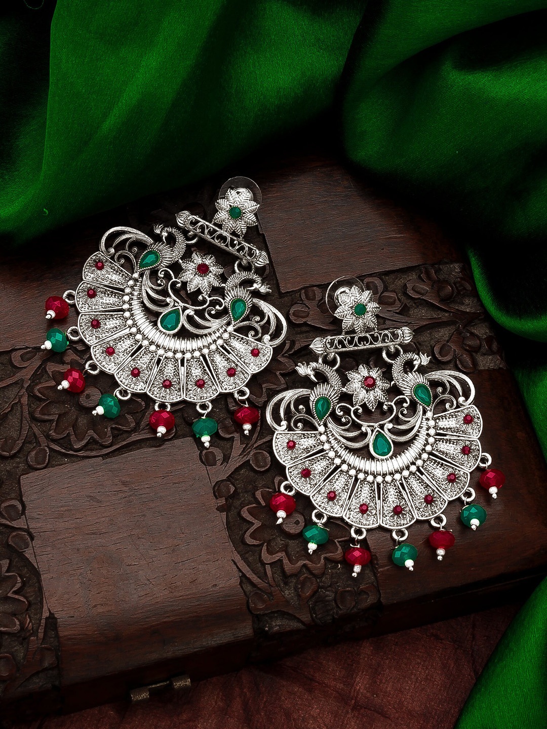 

aadita Silver-Toned Classic Chandbalis Earrings
