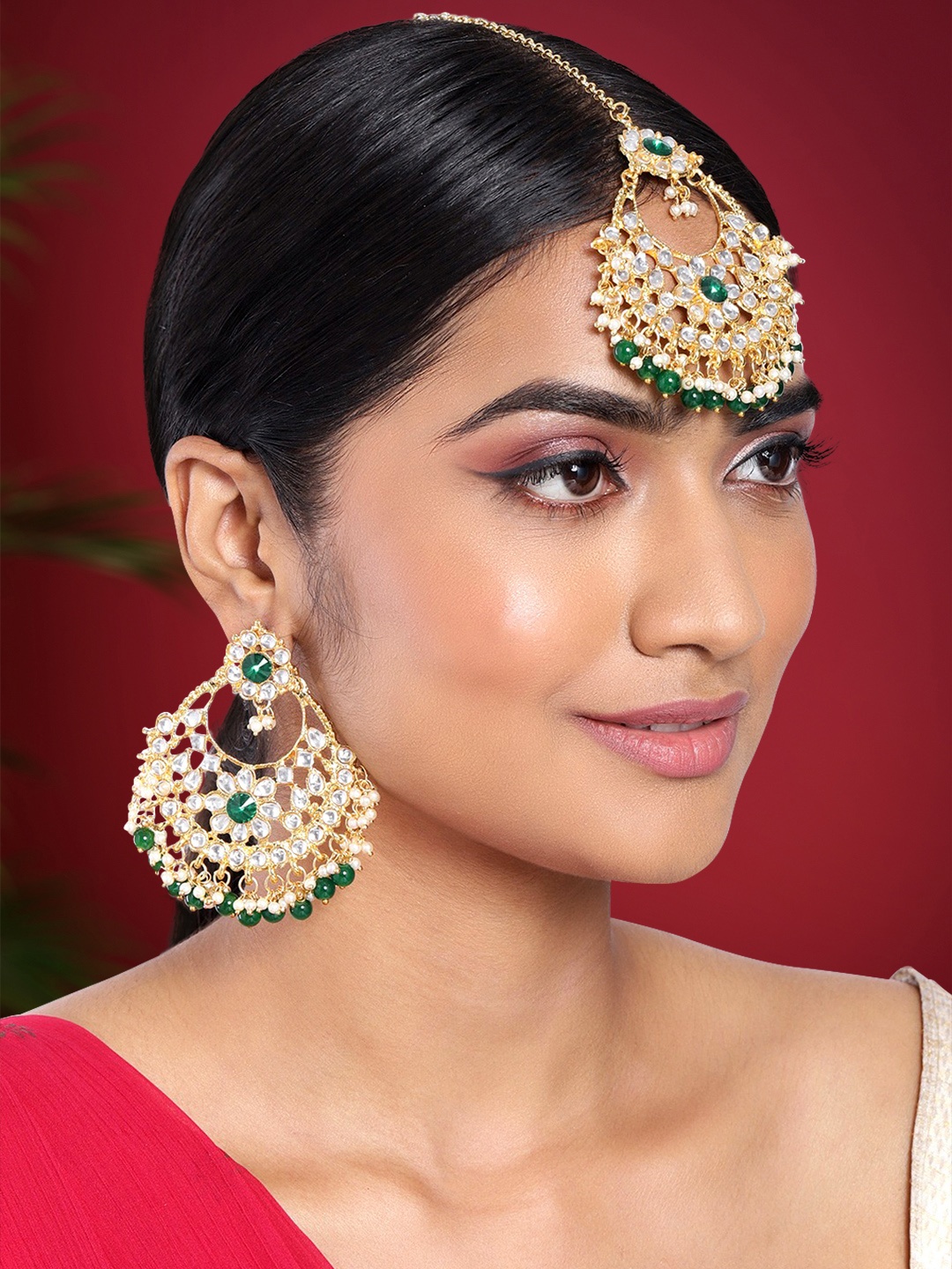 

Peora Green Gold-Plated Kundan Studded Traditional Chandbali Earrings & Maang Tika