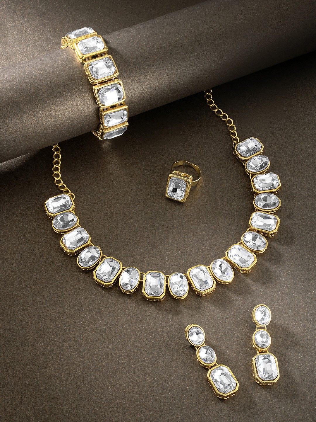 

Peora White & Gold Plated Crystal Studded Handcrafted Jewellery Set