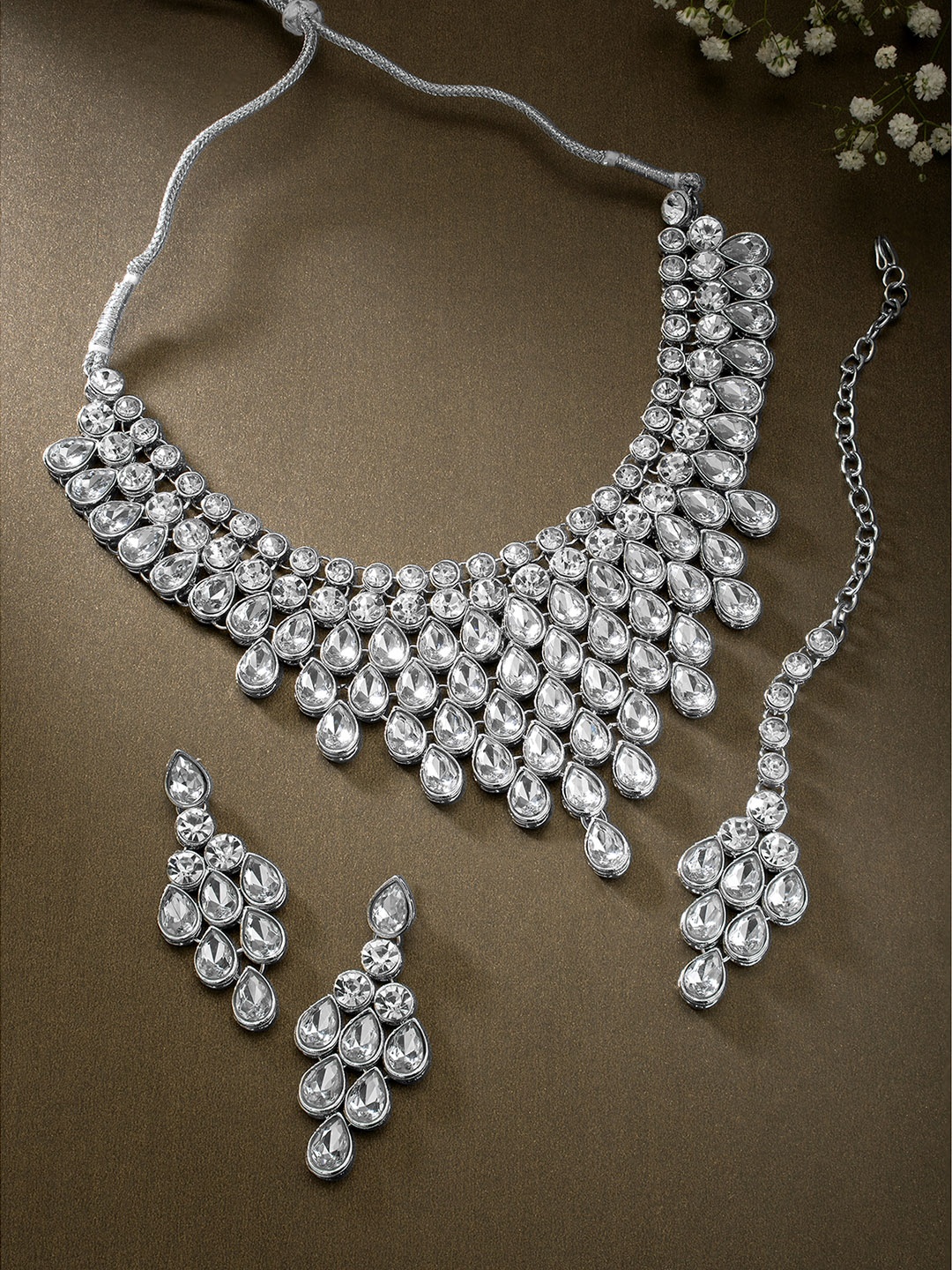 

Peora Silver-Plated Kundan-Studded Traditional Bridal Jewellery Set