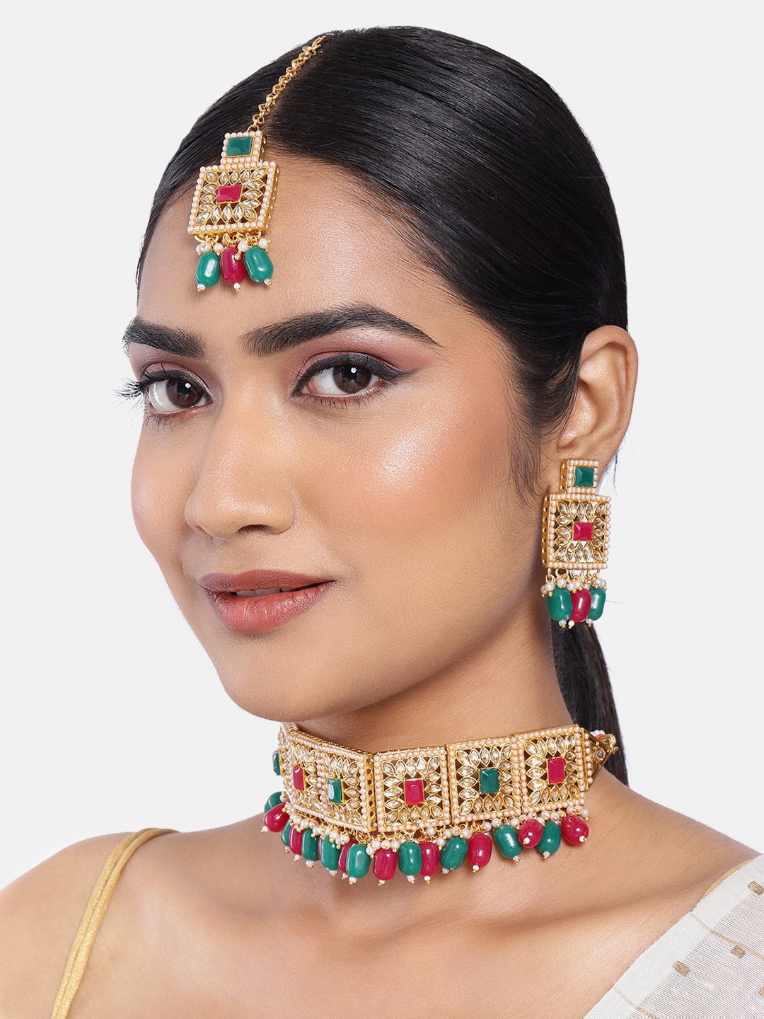 

Peora Red & Green Gold-Plated Kundan Embellished Handcrafted Jewellery Set