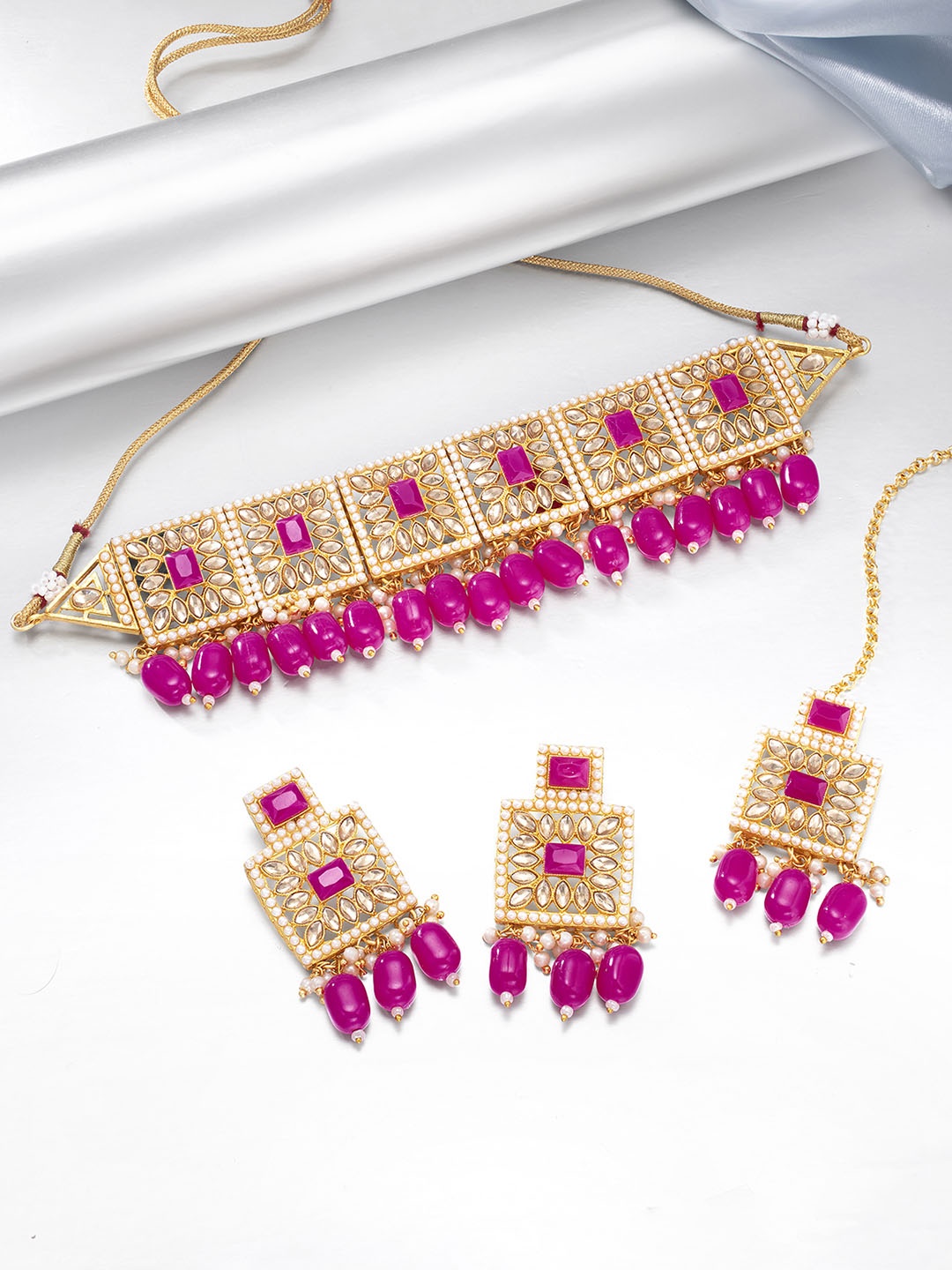 

Peora Magenta Gold-Plated Kundan Embellished Handcrafted Jewellery Set