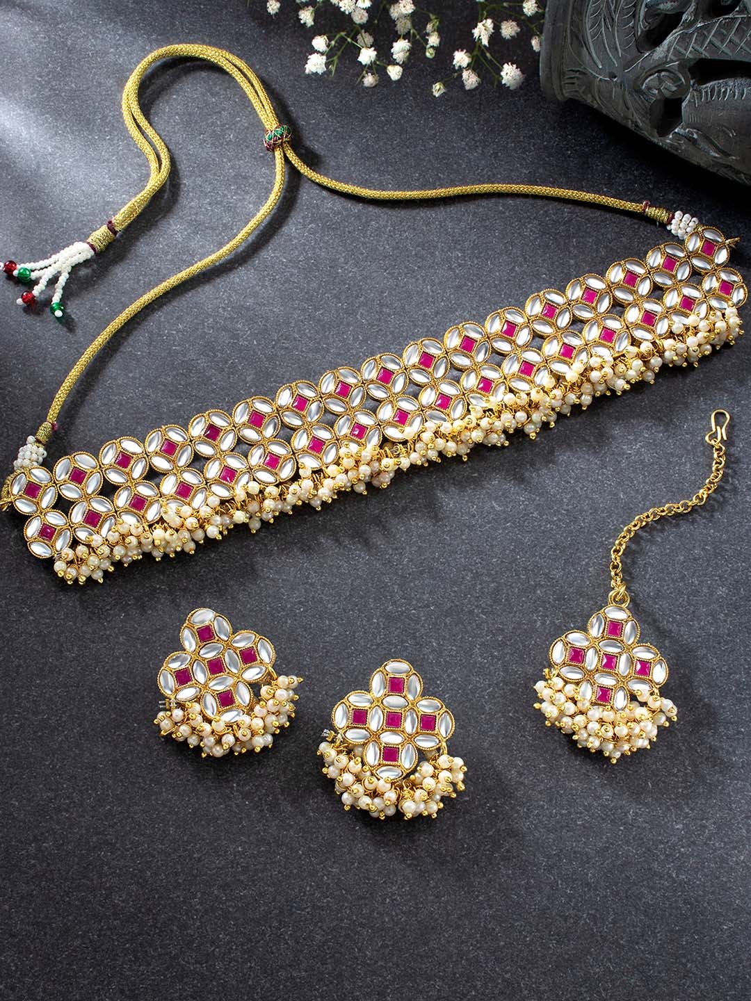 

Peora Magenta & White Gold-Plated Kundan Embellished Handcrafted Jewellery Set