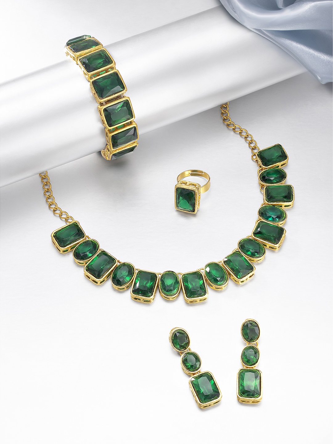

Peora Green & Gold-Plated Crystal-Studded Handcrafted Jewellery Set