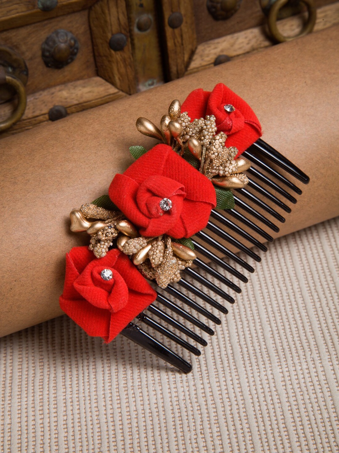 

PANASH Women Red & Black Floral Embellished Comb Pin