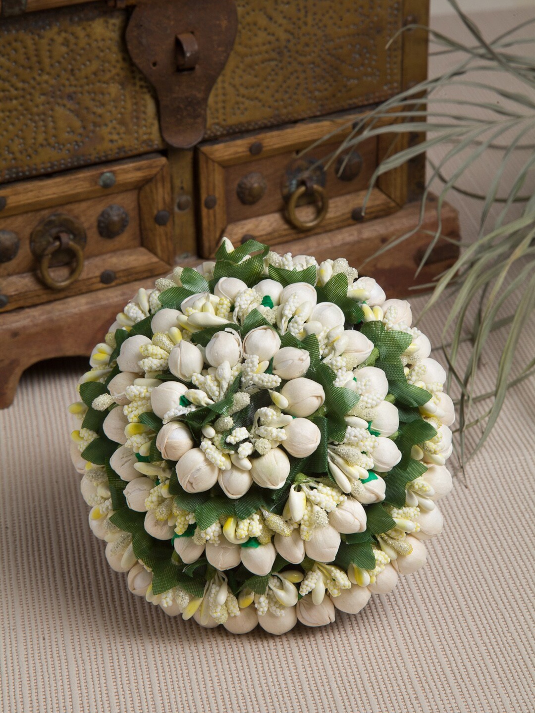 

PANASH Women Off White & Green Floral Beaded Hair Bun Cover