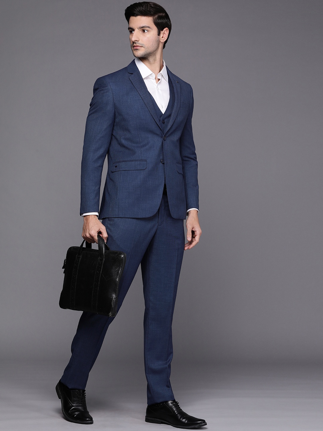 

LOUIS PHILIPPE MEN BLUE THREE PIECE SUIT