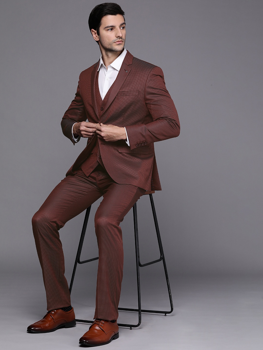 

LOUIS PHILIPPE MEN BURGUNDY THREE PIECE SUIT