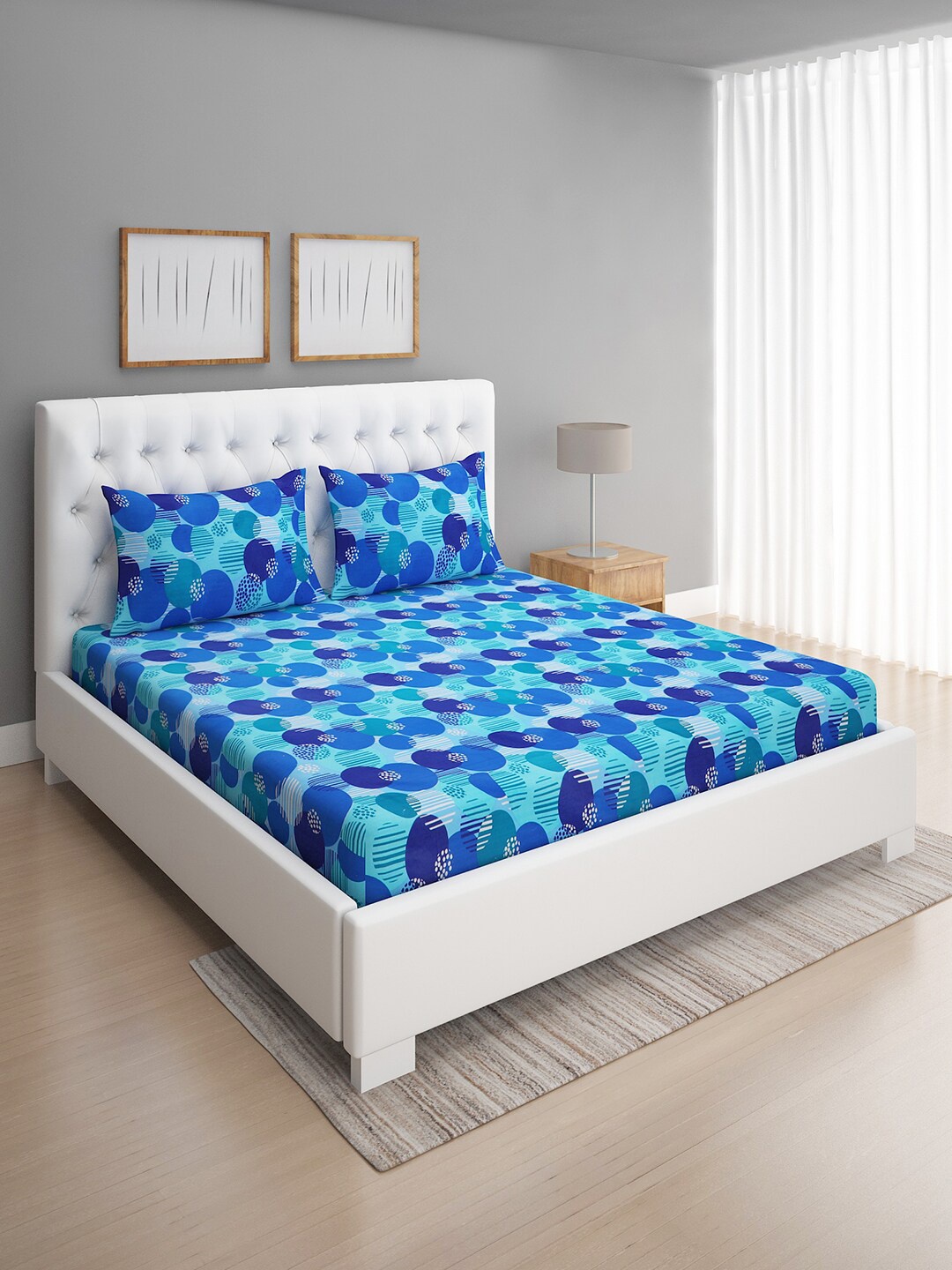 

ROMEE Blue & Green Geometric 144 TC Microfiber Queen Bedsheet with 2 Pillow Covers