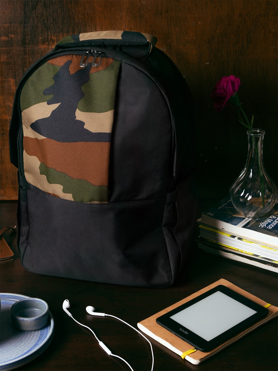 

CARRIALL Unisex Black & Brown Camouflage Backpack