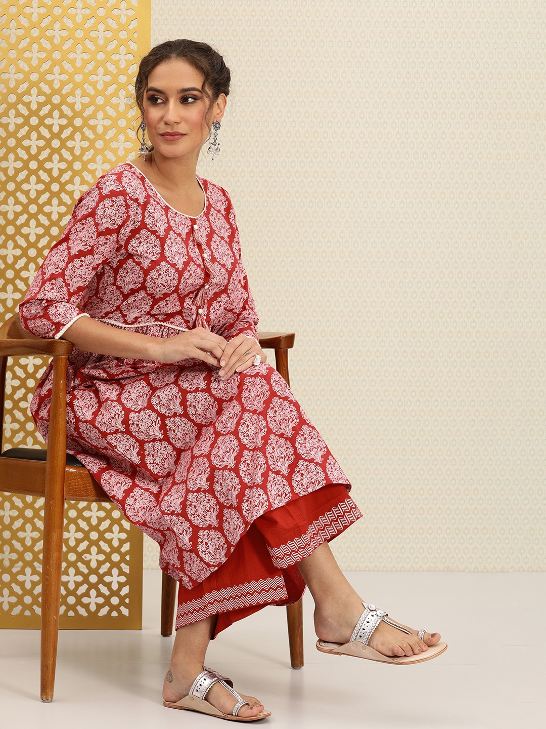 

House of Pataudi Women Red Ethnic Motifs Printed Pure Cotton Kurta with Palazzos