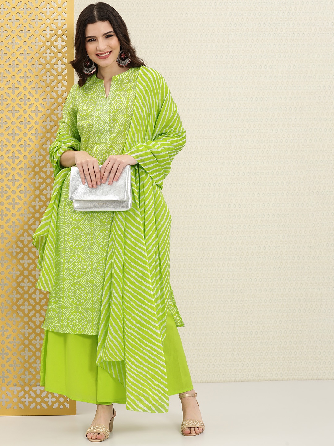 

House of Pataudi Women Green & White Printed Pure Cotton Rozana Kurta Set