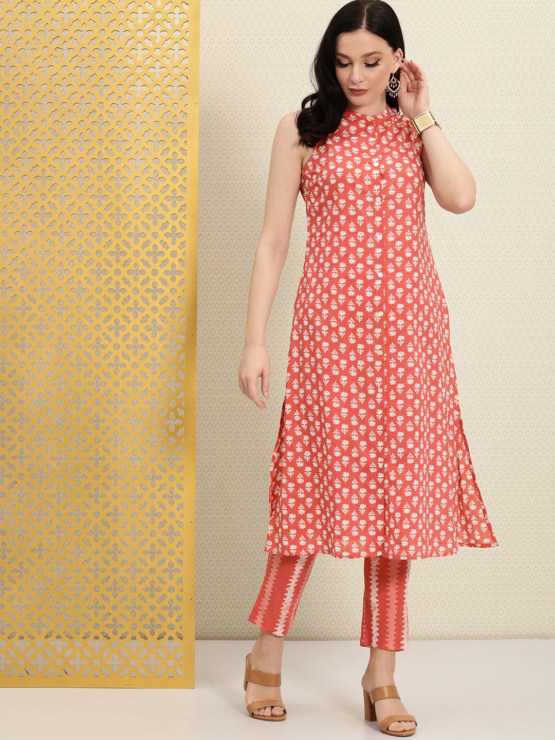 

House of Pataudi Women Coral Floral Printed Pure Cotton Rozana Kurta with Trousers