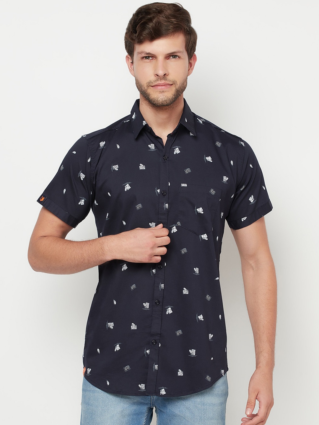 

Purple State Men Blue Slim Fit Opaque Printed Casual Shirt