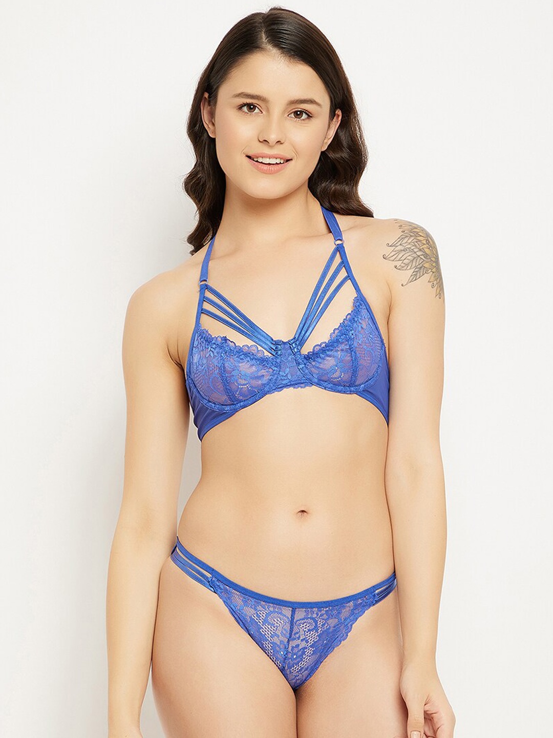 

Clovia Women Blue Solid Lingerie Set BP0235P0832B