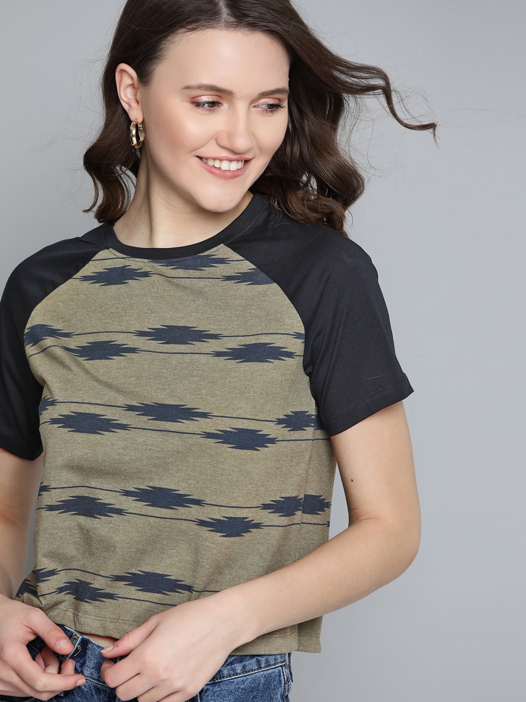 

Mast & Harbour Women Olive Green & Black Pure Cotton Printed T-shirt