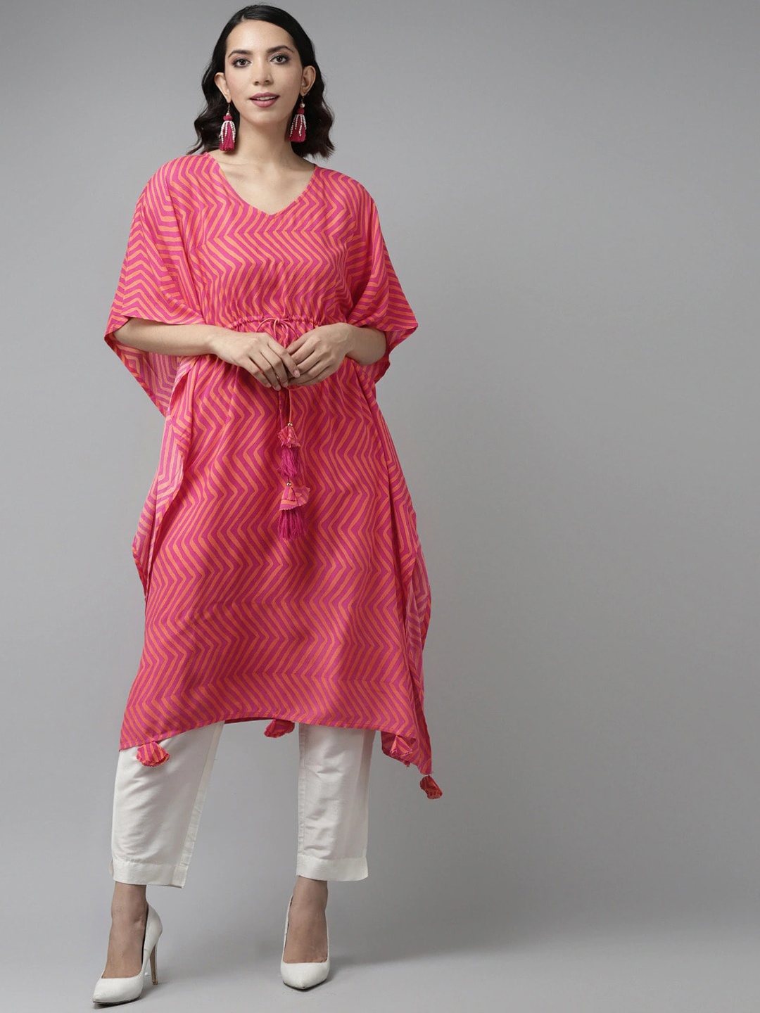 

Yufta Women Pink Chevron Printed Extended Sleeves Kaftan Kurta