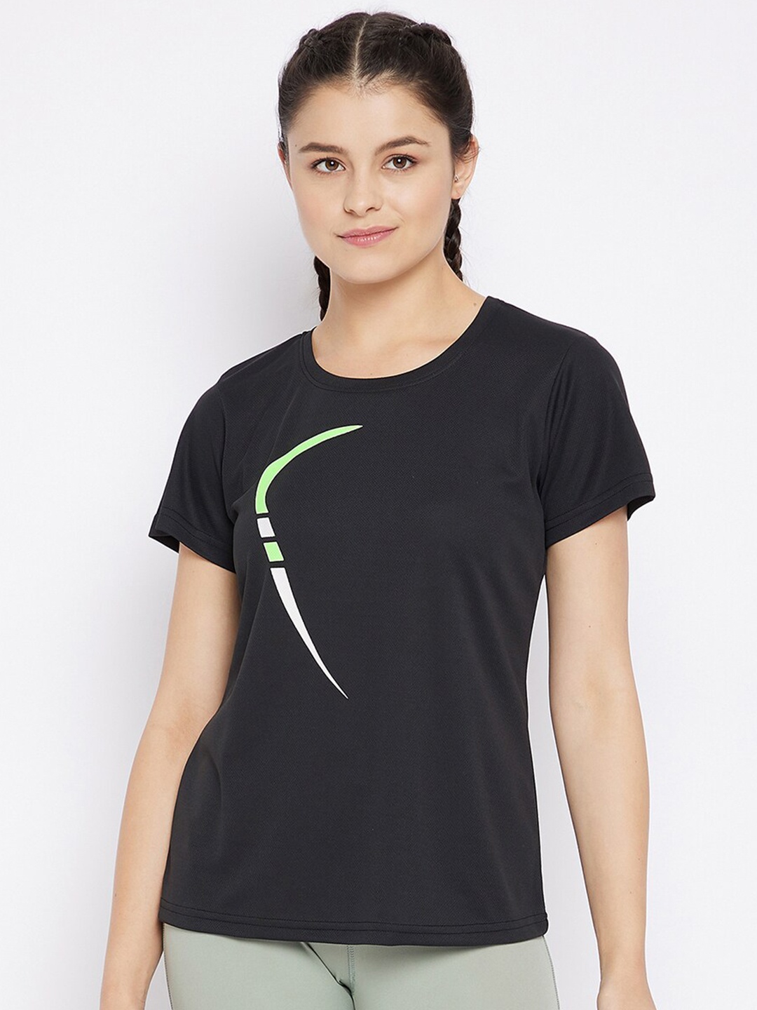 

Clovia Women Black Solid Training or Gym T-shirt