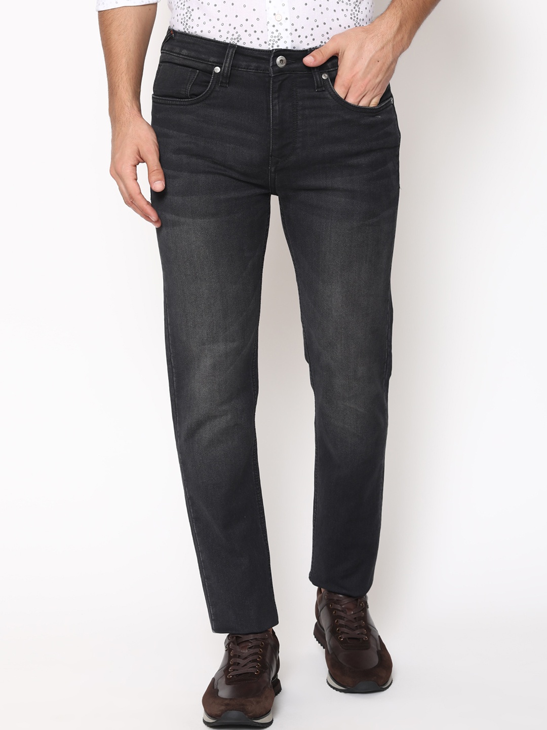 

Blackberrys Men Black Yonk Skinny Fit Low-Rise Heavy Fade Jeans