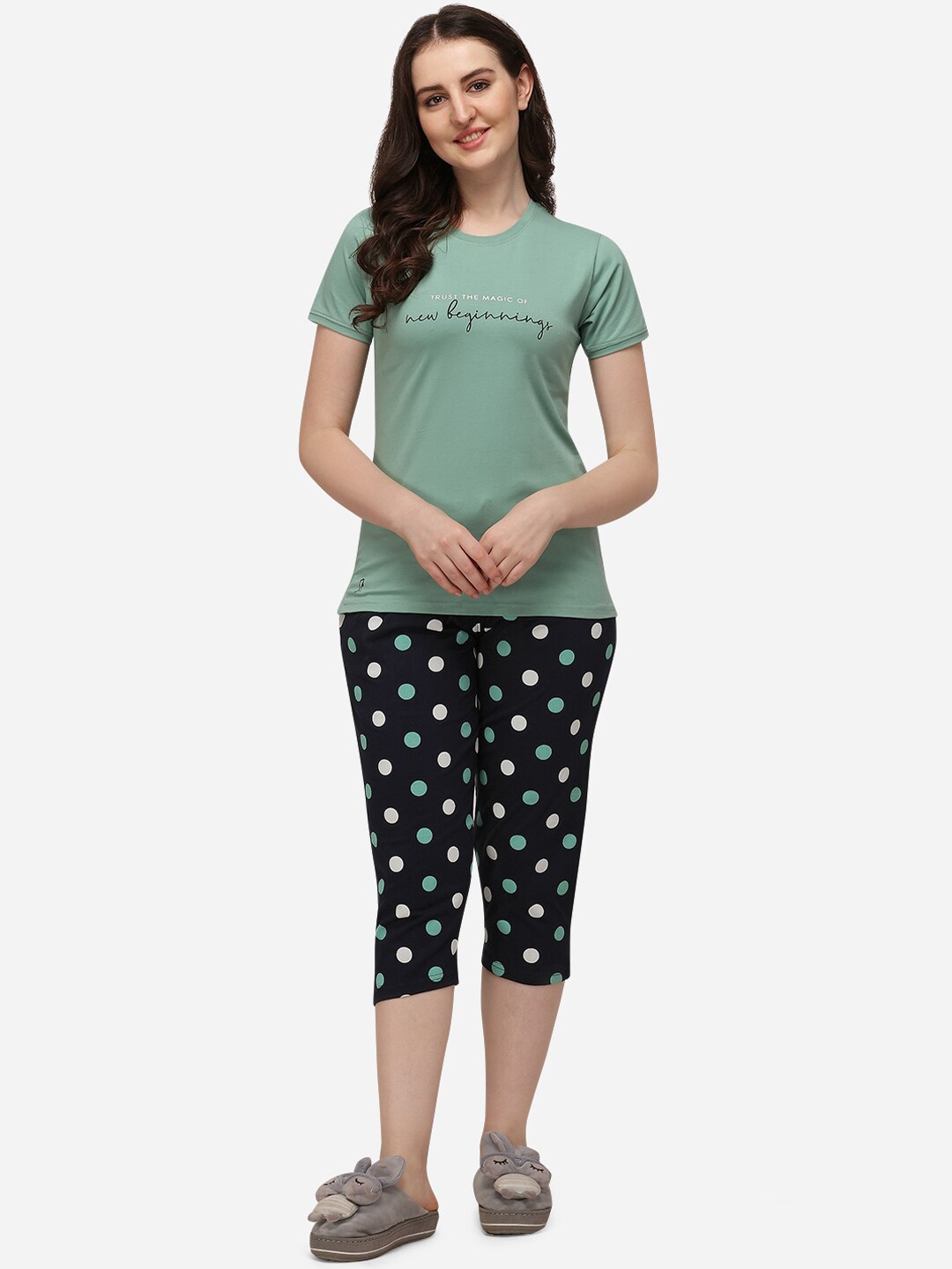 

Lenissa Women Green Printed Cotton Capri Nightsuits